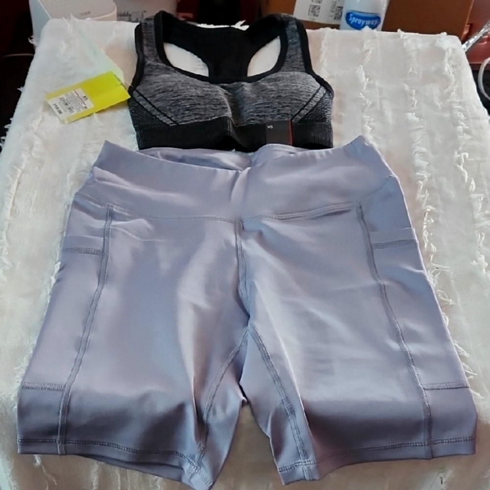 Women's Set Gray Athletic Shorts W/ Padded blk/grey Sport Bra (both New) Sz xs